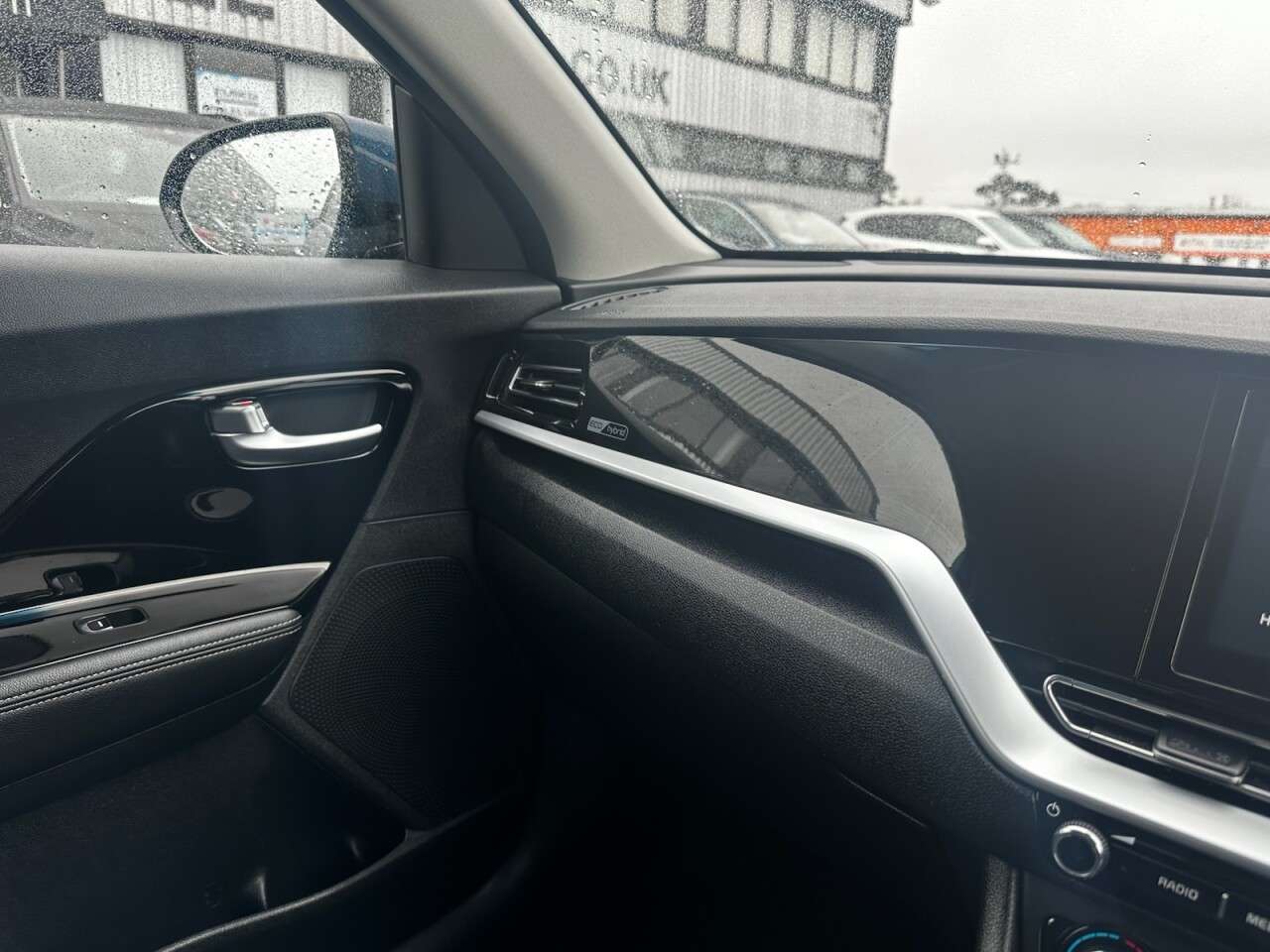 2021 KIA NIRO 2021 KIA NIRO