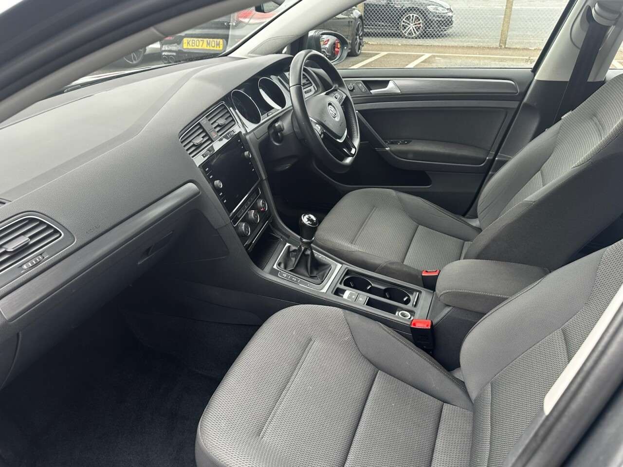 2017 VOLKSWAGEN GOLF 2017 VOLKSWAGEN GOLF