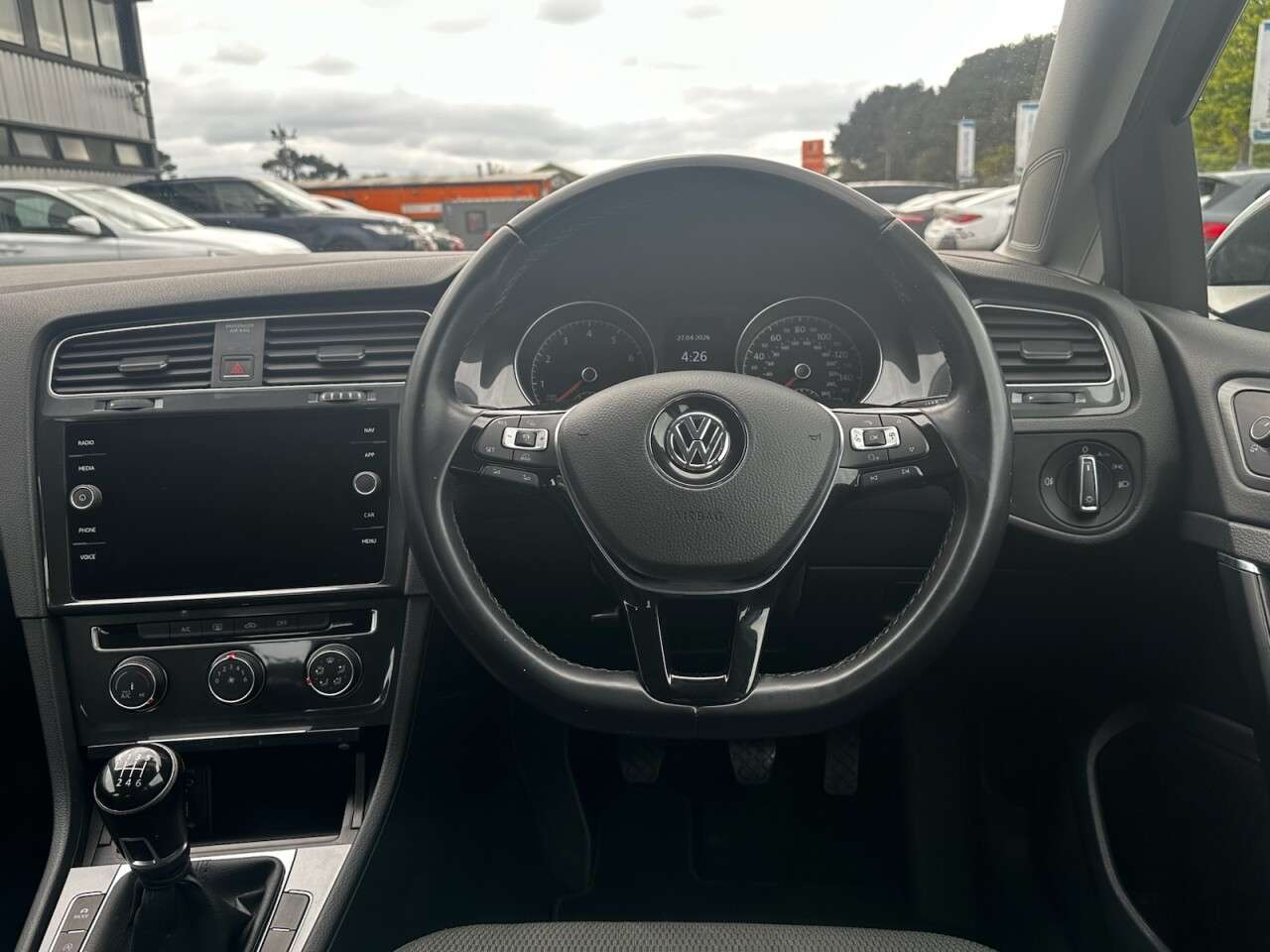 2017 VOLKSWAGEN GOLF 2017 VOLKSWAGEN GOLF