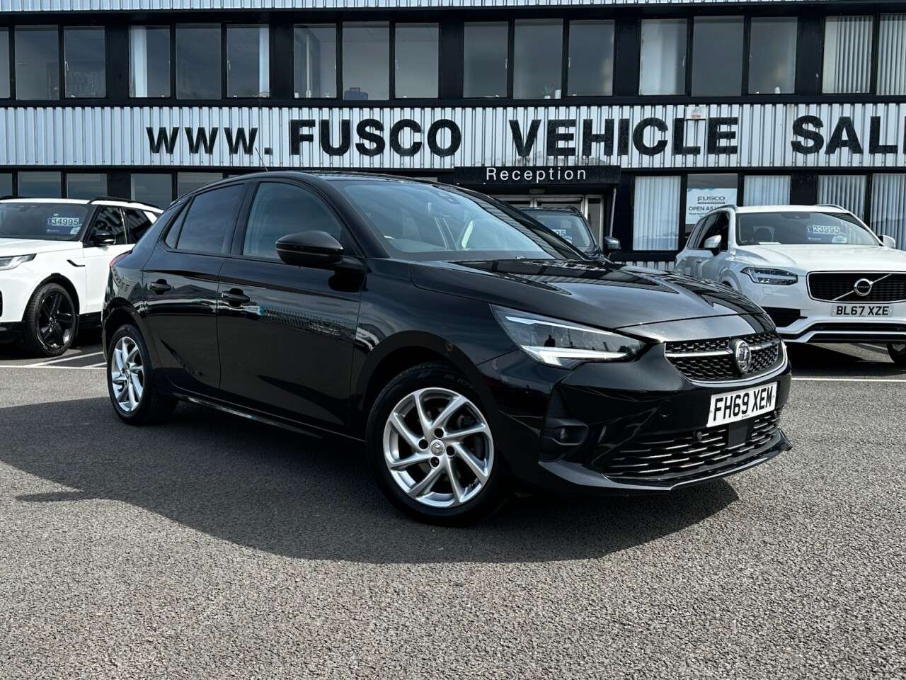 A 2020 VAUXHALL CORSA 1.2 Turbo SRi Hatchback 5dr Petrol Manual Euro 6 (s/s) (100 ps) APPLE CARPL A 2020 VAUXHALL CORSA 1.2 Turbo SRi Hatchback 5dr Petrol Manual Euro 6 (s/s) (100 ps) APPLE CARPL