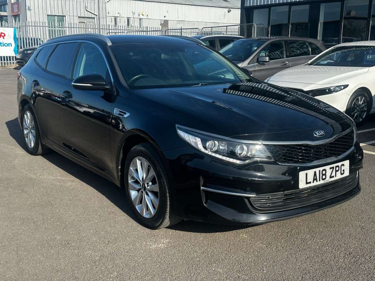 A 2018 KIA OPTIMA 1.7 CRDi 2 Sportswagon 5dr Diesel Manual Euro 6 (s/s) (139 bhp) SAT NAV, RE A 2018 KIA OPTIMA 1.7 CRDi 2 Sportswagon 5dr Diesel Manual Euro 6 (s/s) (139 bhp) SAT NAV, RE