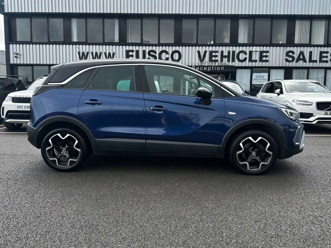 A 2021 VAUXHALL CROSSLAND 1.2 Turbo SRi Nav SUV 5dr Petrol Manual Euro 6 (s/s) (130 ps) SAT NAV, PARK A 2021 VAUXHALL CROSSLAND 1.2 Turbo SRi Nav SUV 5dr Petrol Manual Euro 6 (s/s) (130 ps) SAT NAV, PARK