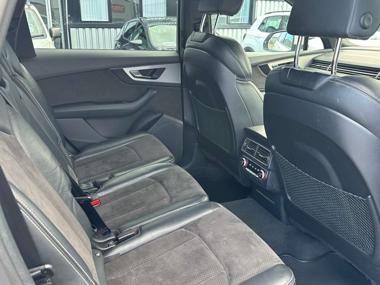 2017 AUDI Q7 2017 AUDI Q7