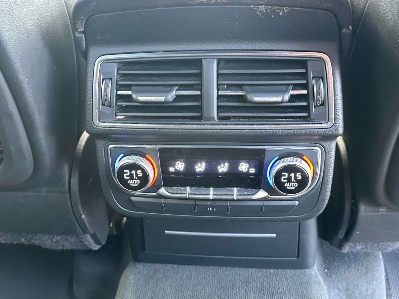 2017 AUDI Q7 2017 AUDI Q7