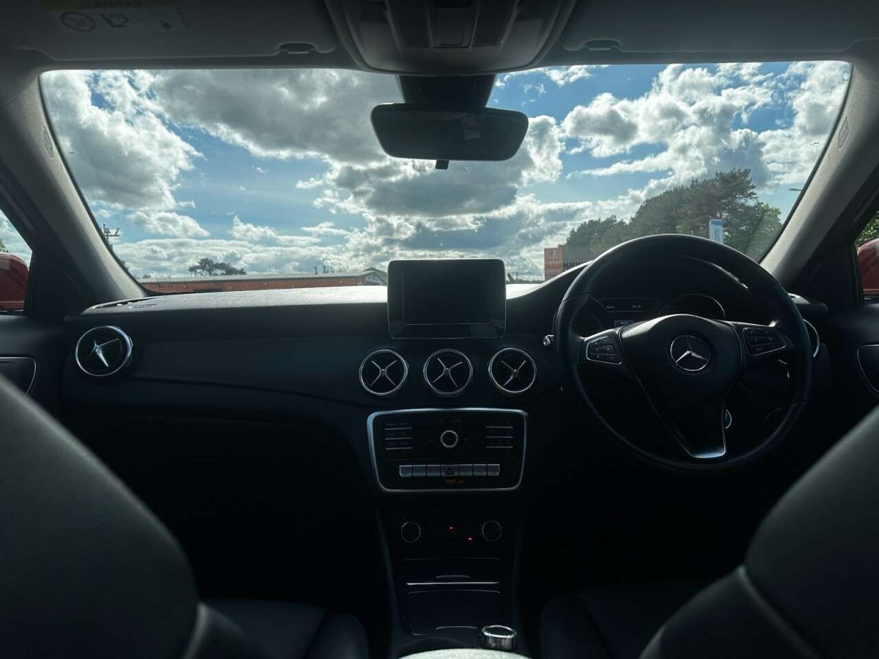 2019 MERCEDES-BENZ 180 2019 MERCEDES-BENZ 180