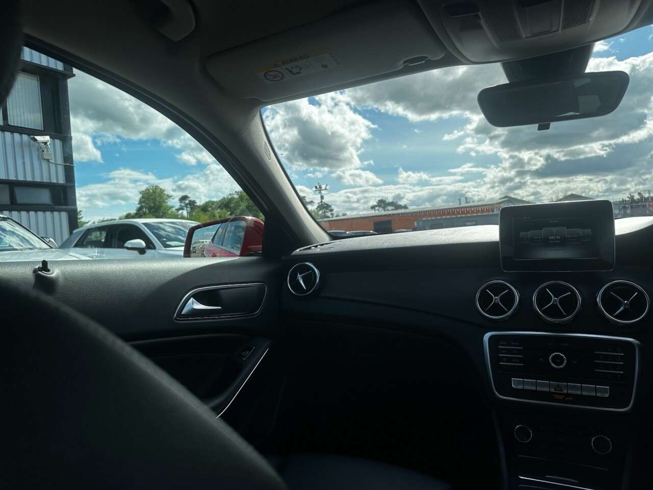 2019 MERCEDES-BENZ 180 2019 MERCEDES-BENZ 180