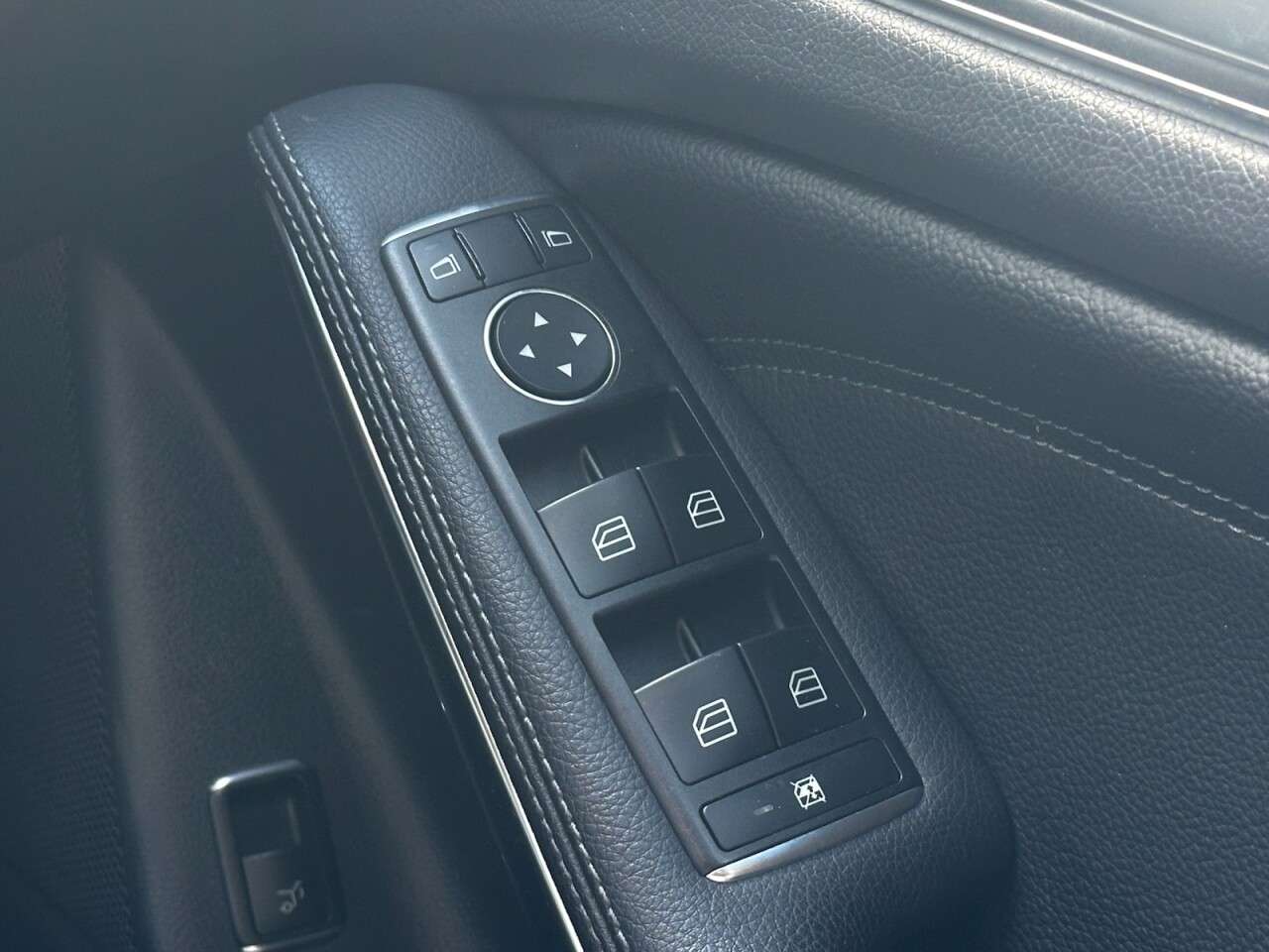 2019 MERCEDES-BENZ 180 2019 MERCEDES-BENZ 180