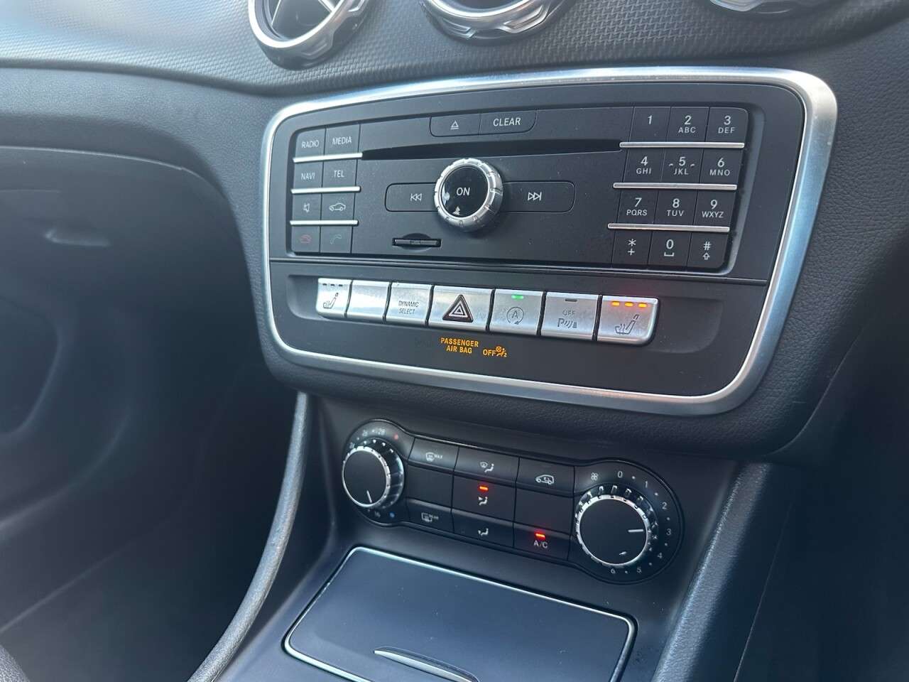 2019 MERCEDES-BENZ 180 2019 MERCEDES-BENZ 180