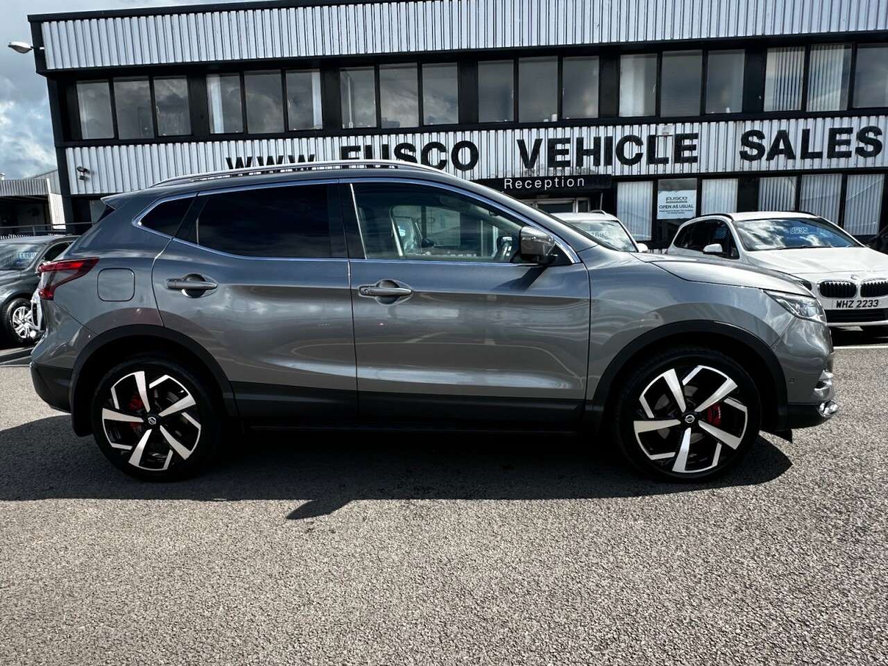 A 2017 NISSAN QASHQAI 1.6 dCi Tekna SUV 5dr Diesel Manual 4WD Euro 6 (s/s) (130 ps) GOOD SERVICE A 2017 NISSAN QASHQAI 1.6 dCi Tekna SUV 5dr Diesel Manual 4WD Euro 6 (s/s) (130 ps) GOOD SERVICE
