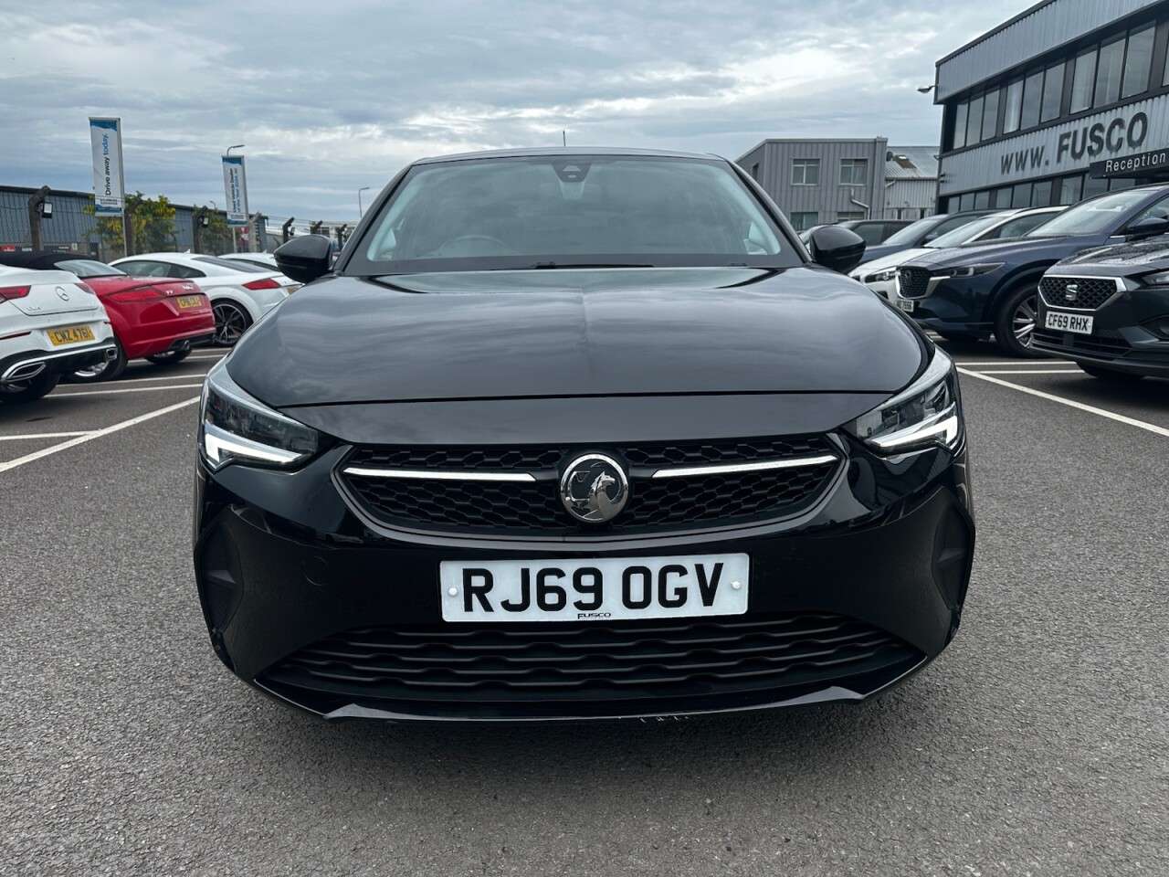A 2019 VAUXHALL CORSA 1.2 SE Hatchback 5dr Petrol Manual Euro 6 (75 ps) APPLE CARPLAY, ANDROID AU A 2019 VAUXHALL CORSA 1.2 SE Hatchback 5dr Petrol Manual Euro 6 (75 ps) APPLE CARPLAY, ANDROID AU