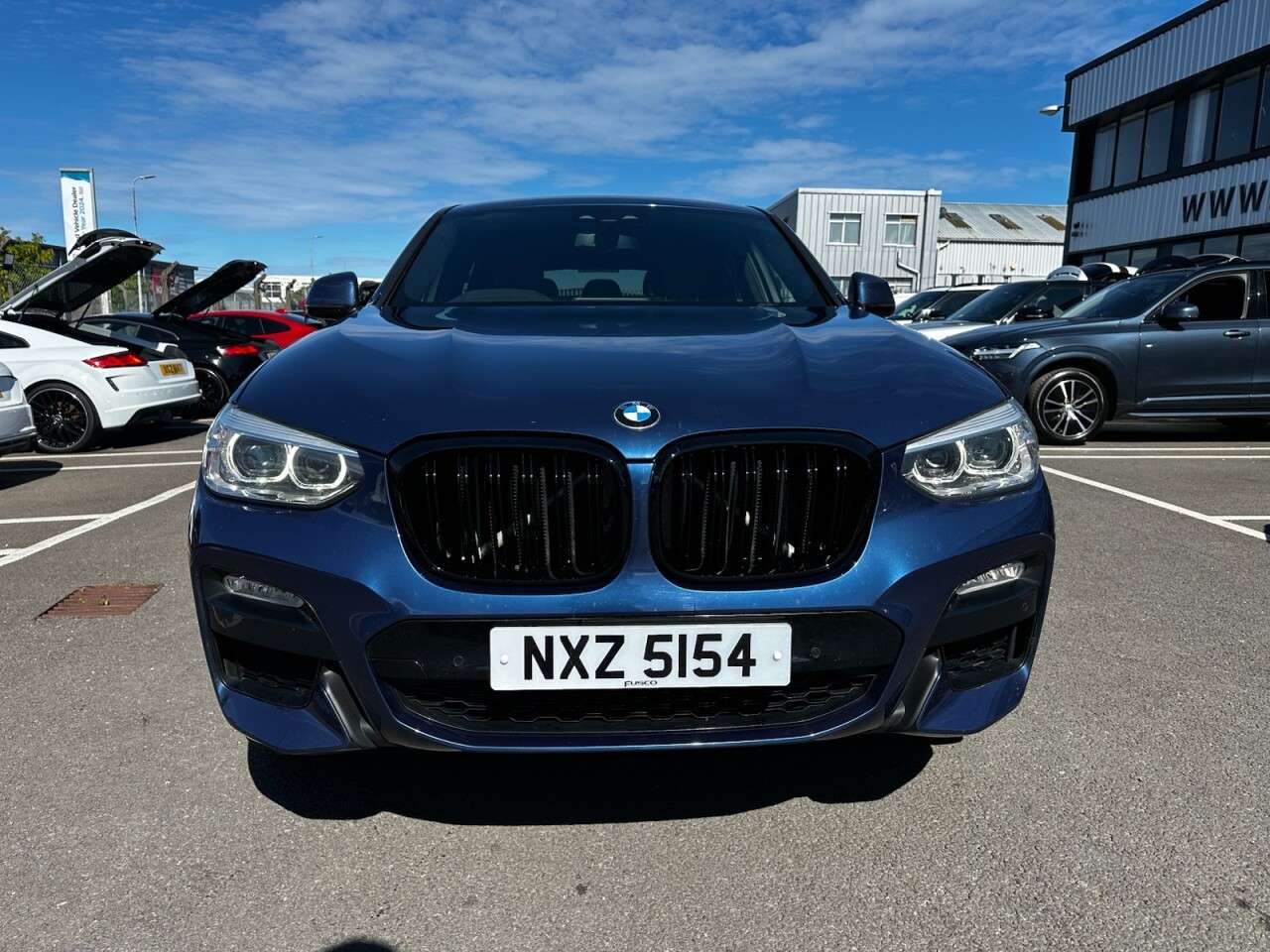 A 2019 BMW X4 2.0 20d M Sport SUV 5dr Diesel Auto xDrive Euro 6 (s/s) (190 ps) LEATHER IN A 2019 BMW X4 2.0 20d M Sport SUV 5dr Diesel Auto xDrive Euro 6 (s/s) (190 ps) LEATHER IN