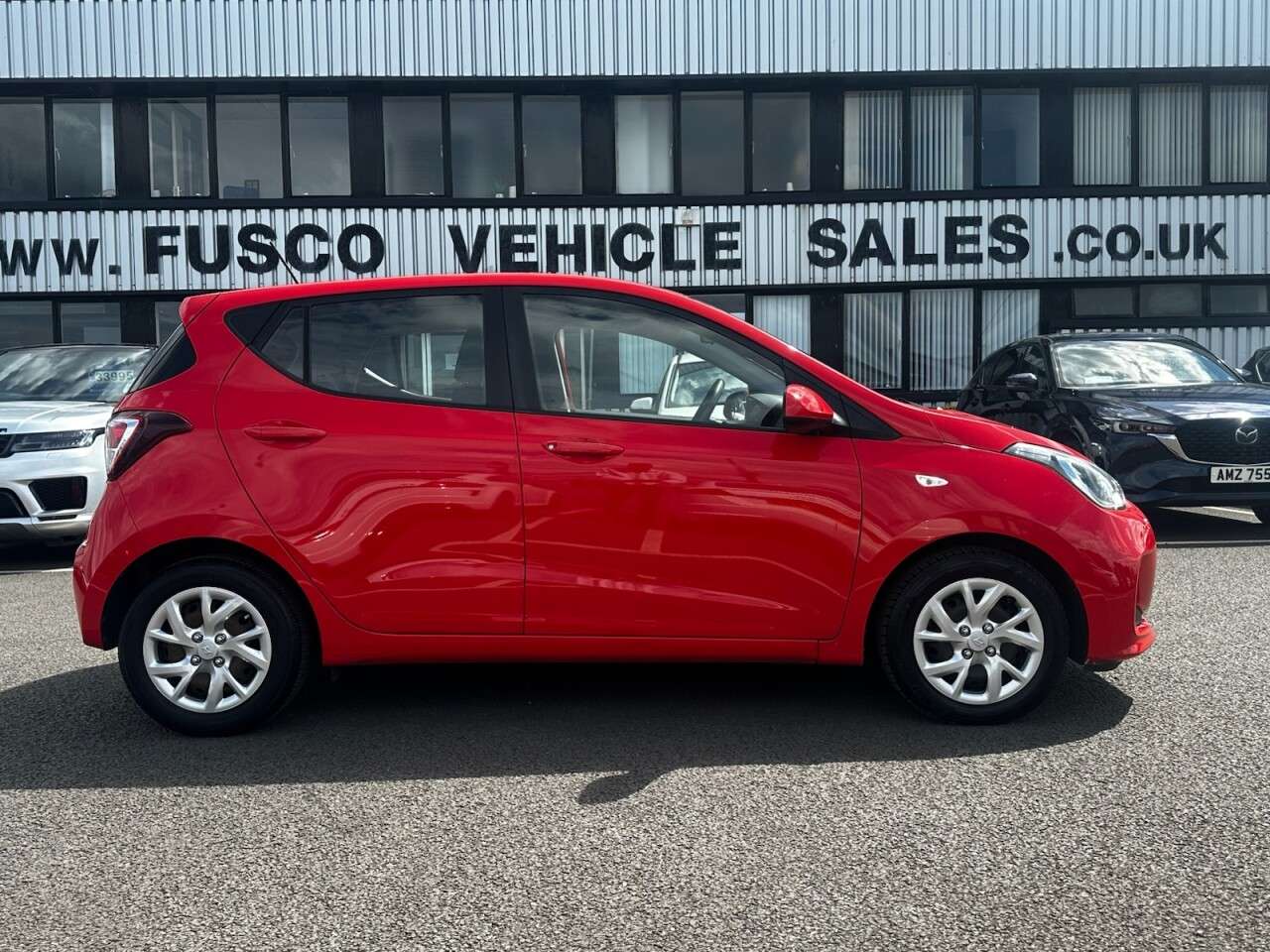 A 2019 HYUNDAI I10 1.0 SE Hatchback 5dr Petrol Manual Euro 6 (67 ps) GOOD SERVICE HISTORY, DAB A 2019 HYUNDAI I10 1.0 SE Hatchback 5dr Petrol Manual Euro 6 (67 ps) GOOD SERVICE HISTORY, DAB
