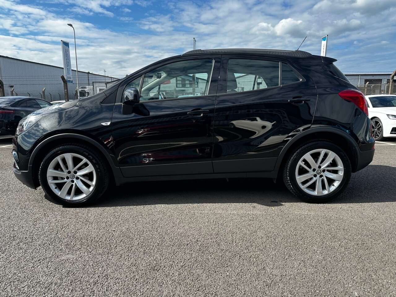 A 2018 VAUXHALL MOKKA X 1.4i Turbo ecoTEC Active SUV 5dr Petrol Manual Euro 6 (s/s) (140 ps) BLUETO A 2018 VAUXHALL MOKKA X 1.4i Turbo ecoTEC Active SUV 5dr Petrol Manual Euro 6 (s/s) (140 ps) BLUETO
