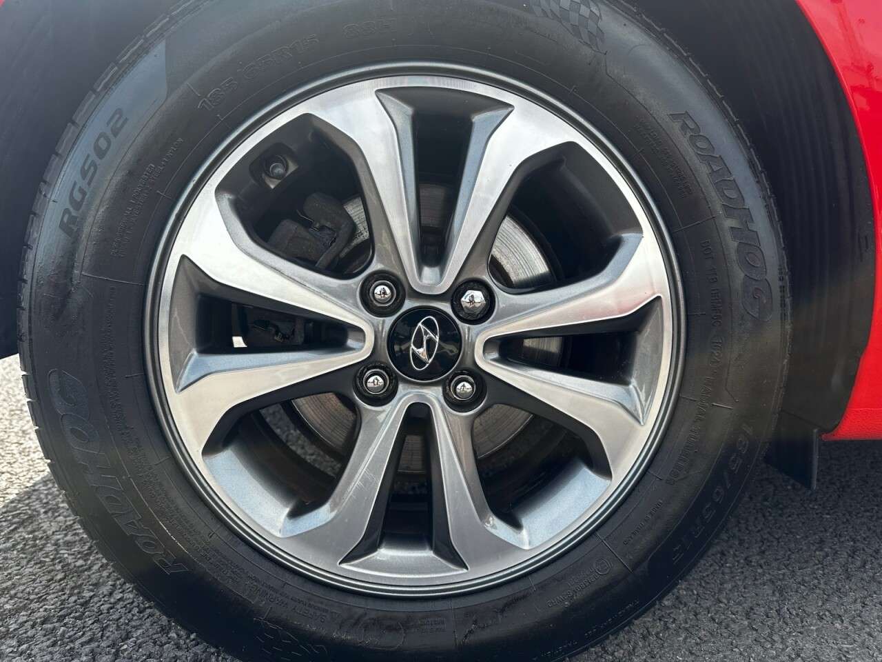 A 2019 HYUNDAI I20 1.0 T-GDi SE Hatchback 5dr Petrol Manual Euro 6 (s/s) (100 ps) REVERSING CA A 2019 HYUNDAI I20 1.0 T-GDi SE Hatchback 5dr Petrol Manual Euro 6 (s/s) (100 ps) REVERSING CA