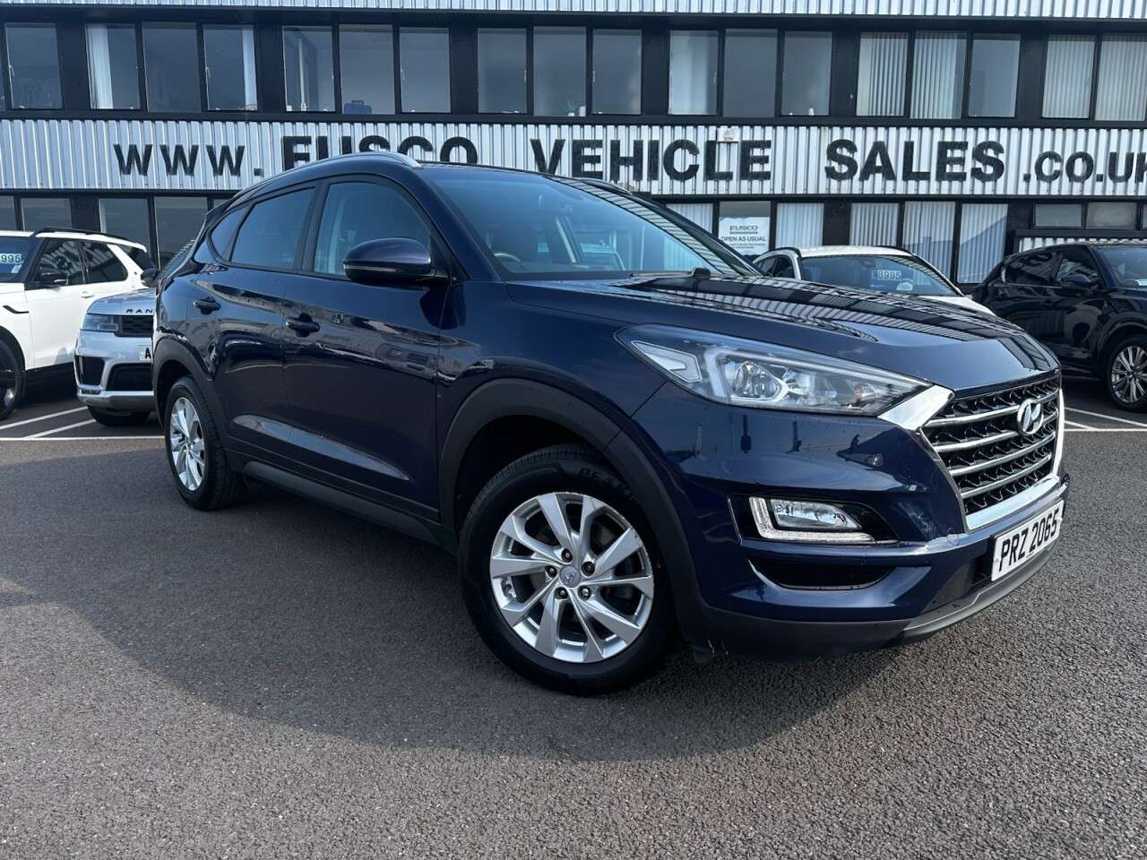 A 2019 HYUNDAI TUCSON 1.6 GDi SE Nav SUV 5dr Petrol Manual Euro 6 (s/s) (132 ps) REVERSING CAMERA A 2019 HYUNDAI TUCSON 1.6 GDi SE Nav SUV 5dr Petrol Manual Euro 6 (s/s) (132 ps) REVERSING CAMERA