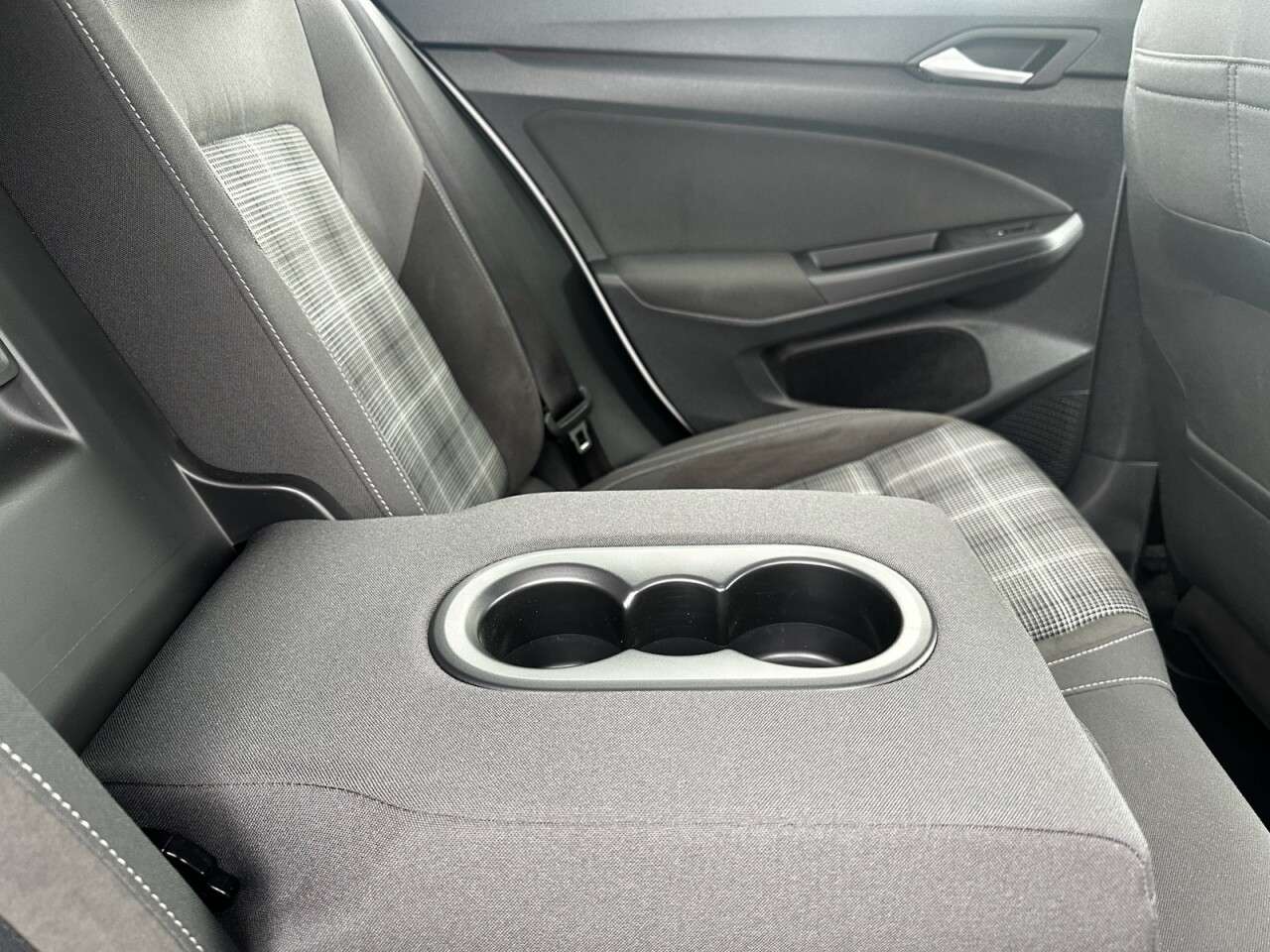 2021 VOLKSWAGEN GOLF 2021 VOLKSWAGEN GOLF