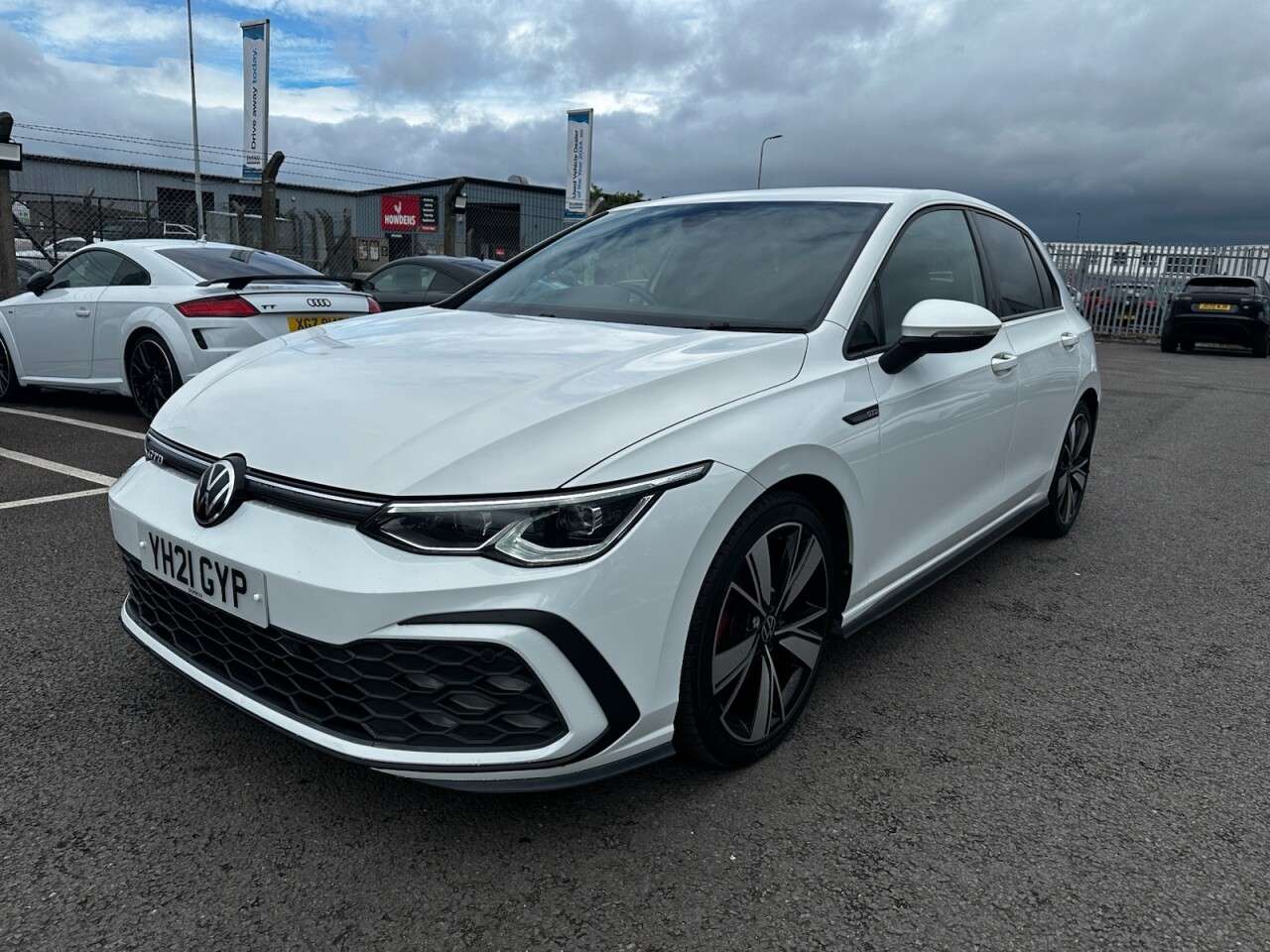 A 2021 VOLKSWAGEN GOLF 2.0 TDI GTD Hatchback 5dr Diesel DSG Euro 6 (s/s) (200 ps) GOOD SERVICE HIS A 2021 VOLKSWAGEN GOLF 2.0 TDI GTD Hatchback 5dr Diesel DSG Euro 6 (s/s) (200 ps) GOOD SERVICE HIS