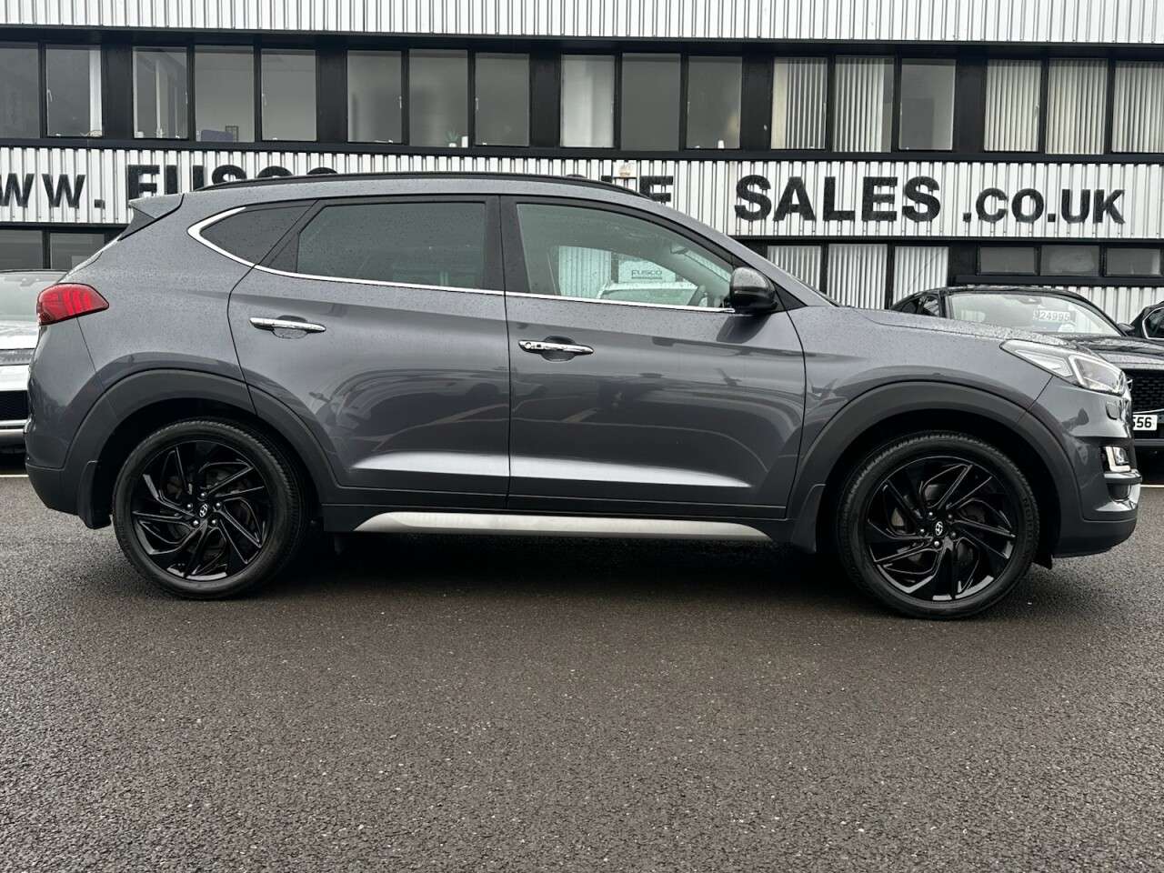 A 2019 HYUNDAI TUCSON 1.6 T-GDi Premium SE SUV 5dr Petrol Manual Euro 6 (s/s) (177 ps) HEATED SEA A 2019 HYUNDAI TUCSON 1.6 T-GDi Premium SE SUV 5dr Petrol Manual Euro 6 (s/s) (177 ps) HEATED SEA