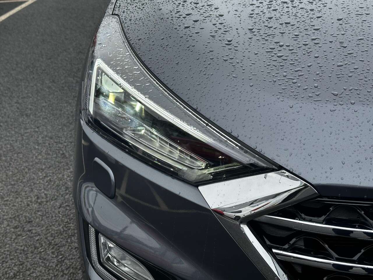 A 2019 HYUNDAI TUCSON 1.6 T-GDi Premium SE SUV 5dr Petrol Manual Euro 6 (s/s) (177 ps) HEATED SEA A 2019 HYUNDAI TUCSON 1.6 T-GDi Premium SE SUV 5dr Petrol Manual Euro 6 (s/s) (177 ps) HEATED SEA