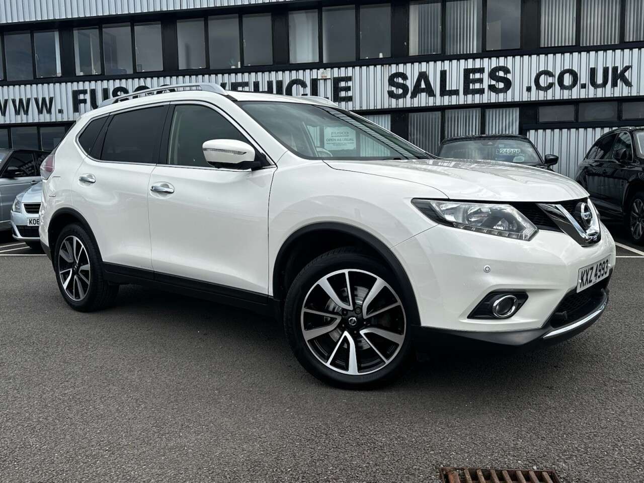 A 2017 NISSAN X-TRAIL 1.6 dCi n-tec SUV 5dr Diesel Manual Euro 6 (s/s) (130 ps) 7 SEATS, PANORAMI A 2017 NISSAN X-TRAIL 1.6 dCi n-tec SUV 5dr Diesel Manual Euro 6 (s/s) (130 ps) 7 SEATS, PANORAMI