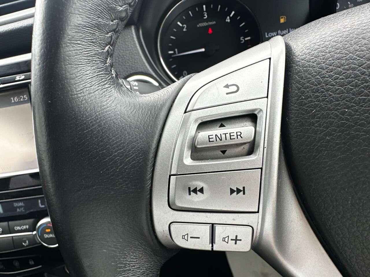 2017 NISSAN X-TRAIL 2017 NISSAN X-TRAIL