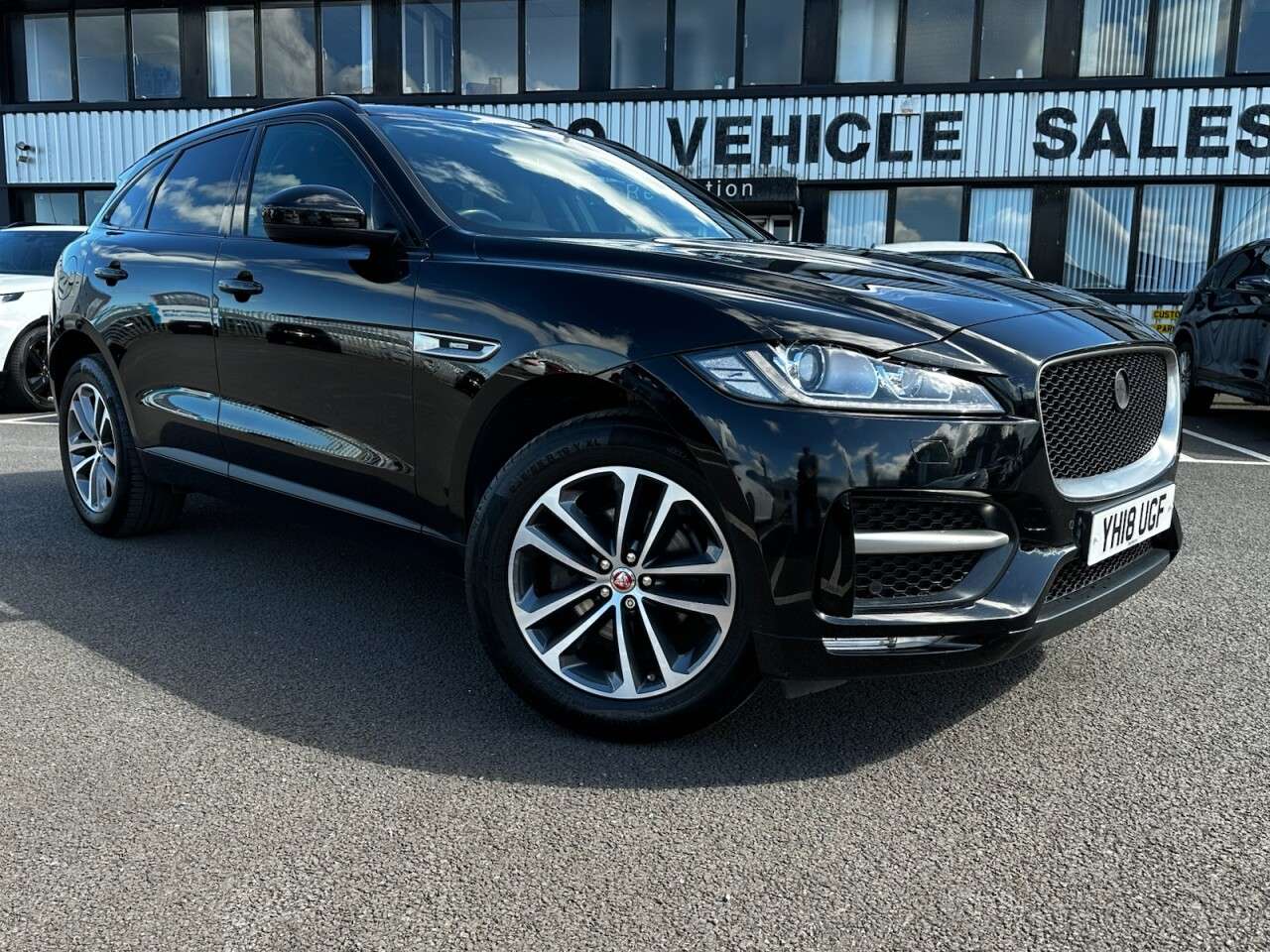 A 2018 JAGUAR F-PACE 2.0 D180 R-Sport SUV 5dr Diesel Auto Euro 6 (s/s) (180 ps) LEATHER INTERIOR A 2018 JAGUAR F-PACE 2.0 D180 R-Sport SUV 5dr Diesel Auto Euro 6 (s/s) (180 ps) LEATHER INTERIOR
