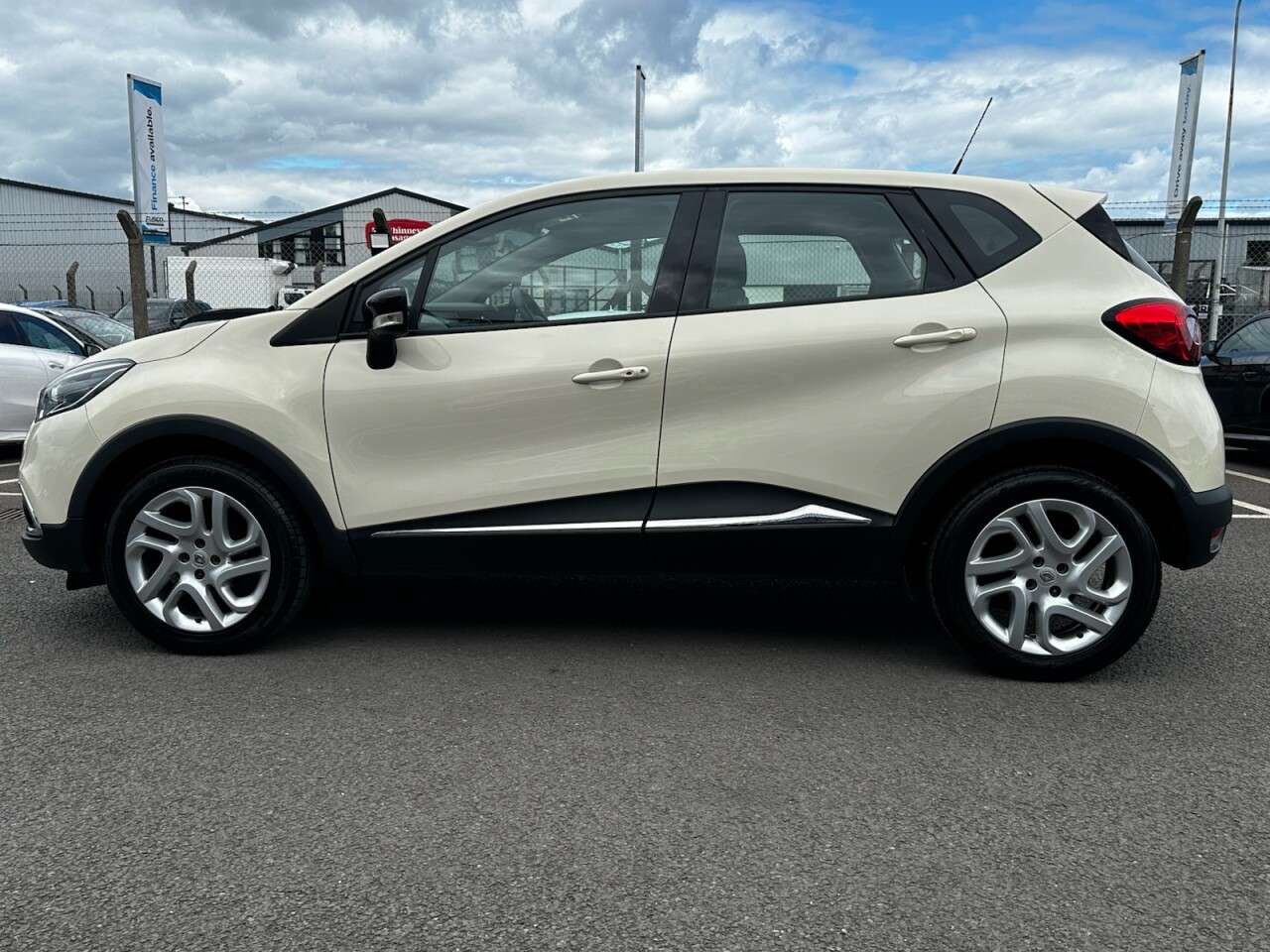 2016 RENAULT CAPTUR 2016 RENAULT CAPTUR