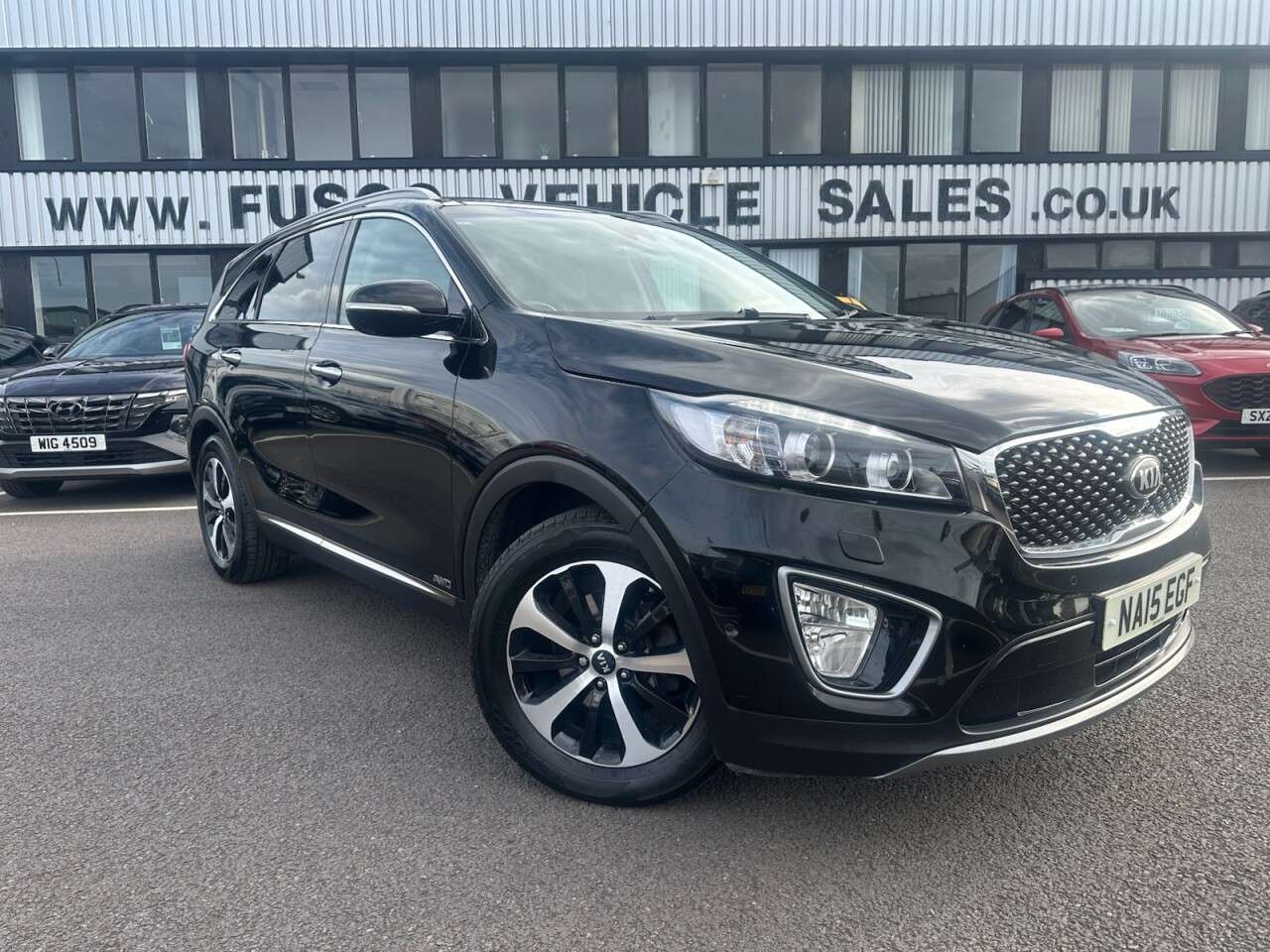 A 2015 KIA SORENTO 2.2 CRDi KX-4 SUV 5dr Diesel Auto AWD Euro 6 (197 bhp) A 2015 KIA SORENTO 2.2 CRDi KX-4 SUV 5dr Diesel Auto AWD Euro 6 (197 bhp)