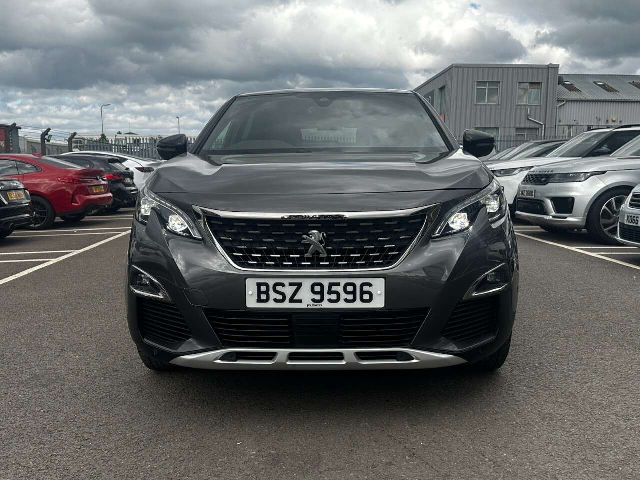 A 2018 PEUGEOT 3008 1.2 PureTech GT Line SUV 5dr Petrol Manual Euro 6 (s/s) (130 ps) APPLE CARP A 2018 PEUGEOT 3008 1.2 PureTech GT Line SUV 5dr Petrol Manual Euro 6 (s/s) (130 ps) APPLE CARP