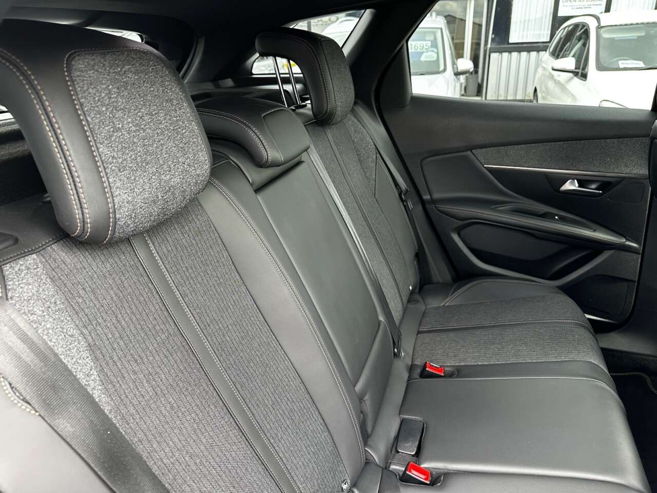 2018 PEUGEOT 3008 2018 PEUGEOT 3008