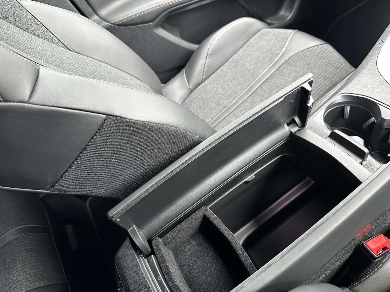 2018 PEUGEOT 3008 2018 PEUGEOT 3008