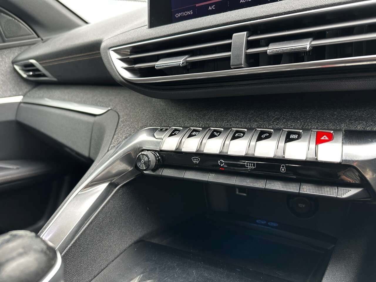 2018 PEUGEOT 3008 2018 PEUGEOT 3008