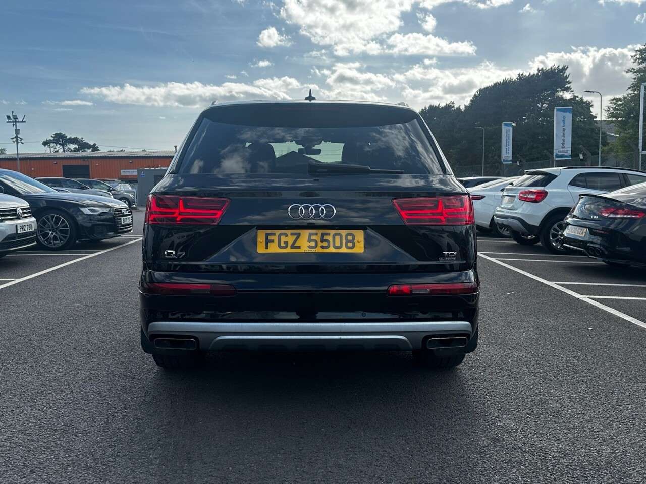 2017 AUDI Q7 2017 AUDI Q7