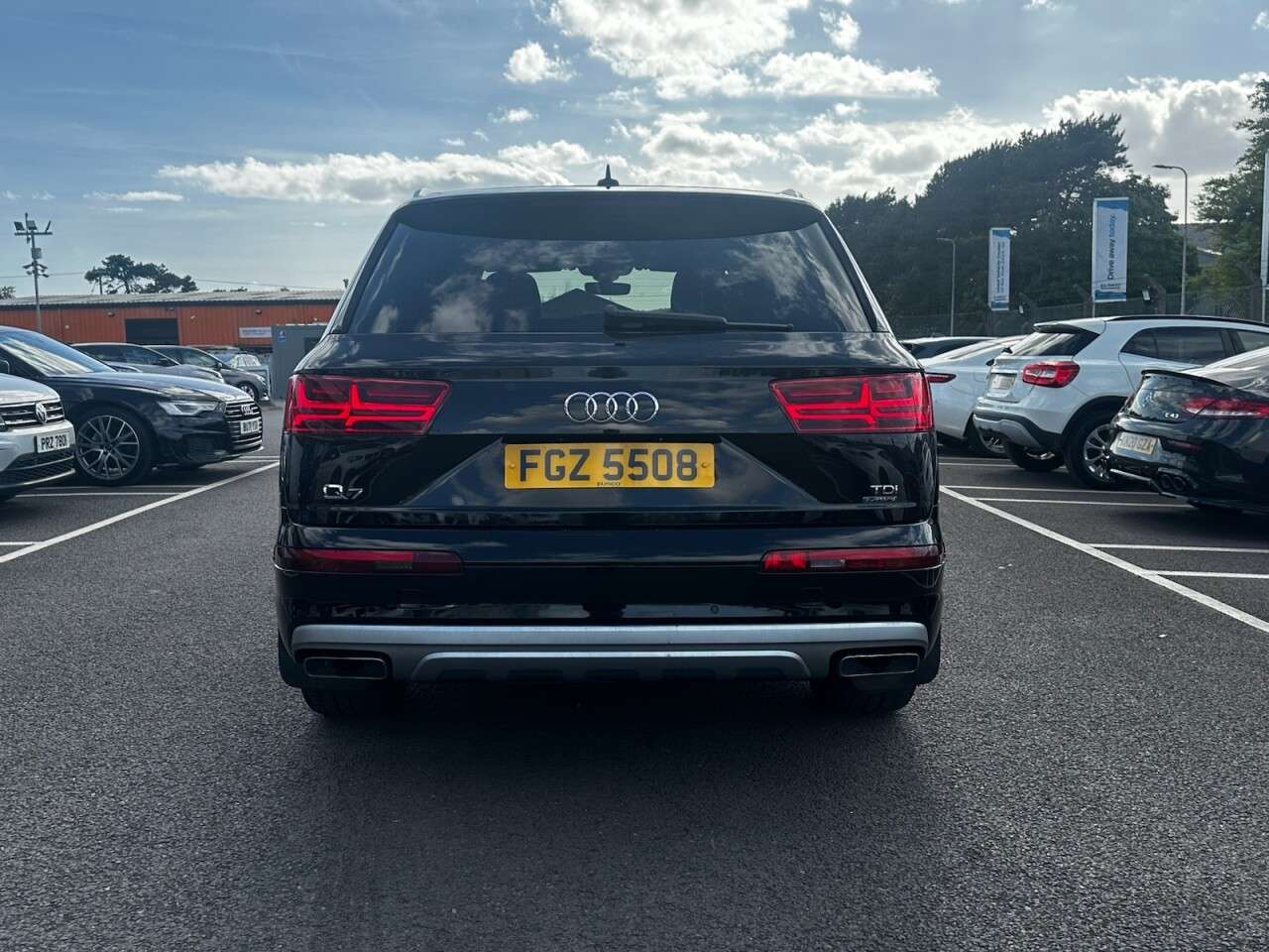 2017 AUDI Q7 2017 AUDI Q7