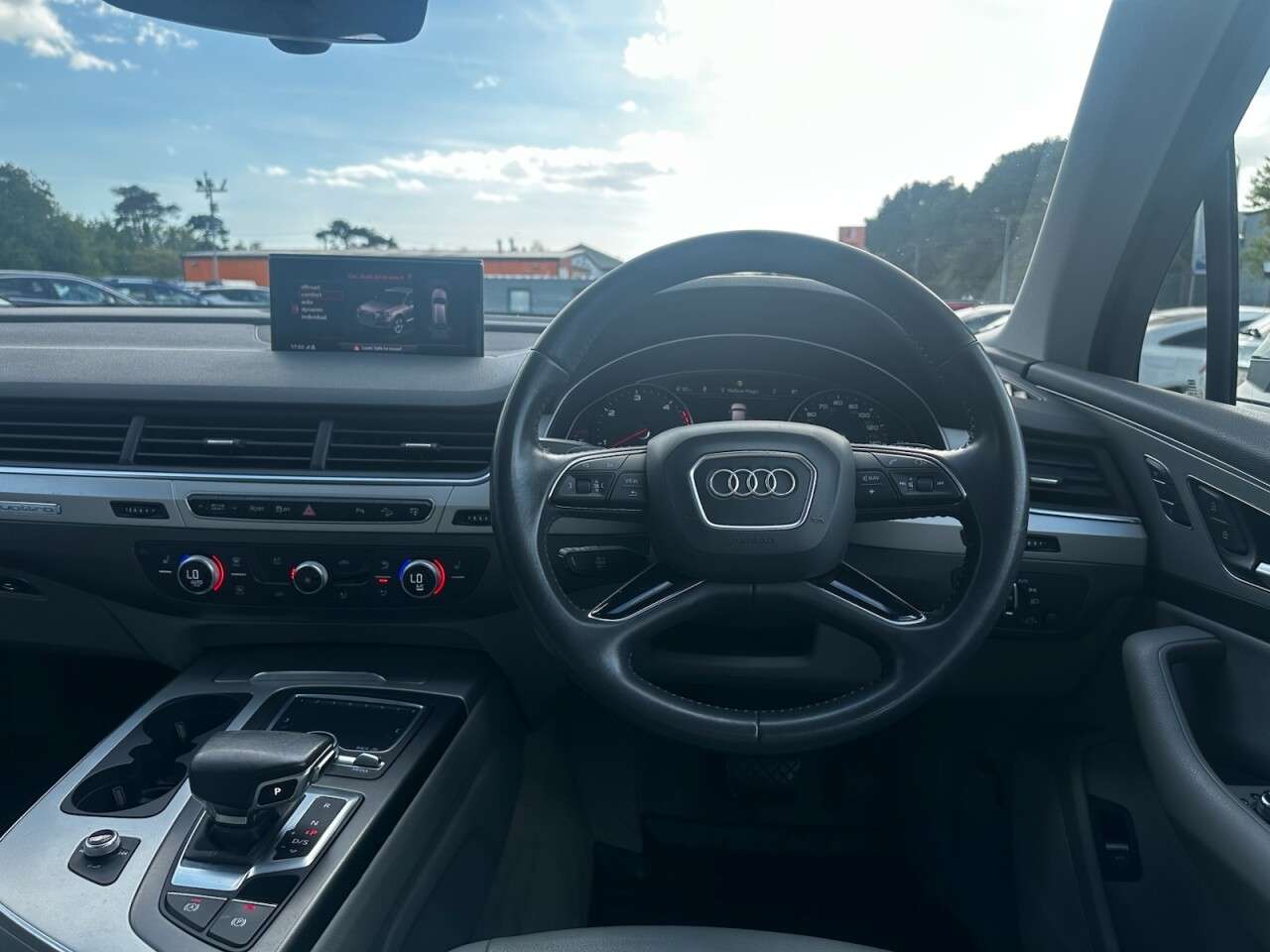 2017 AUDI Q7 2017 AUDI Q7