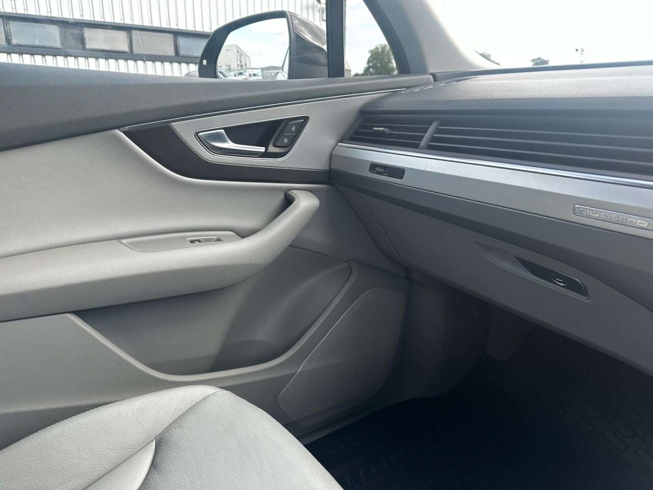 2017 AUDI Q7 2017 AUDI Q7