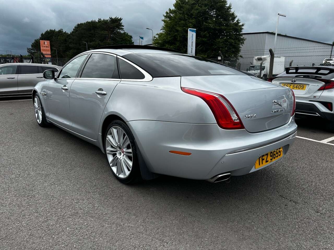 2012 JAGUAR XJ 2012 JAGUAR XJ