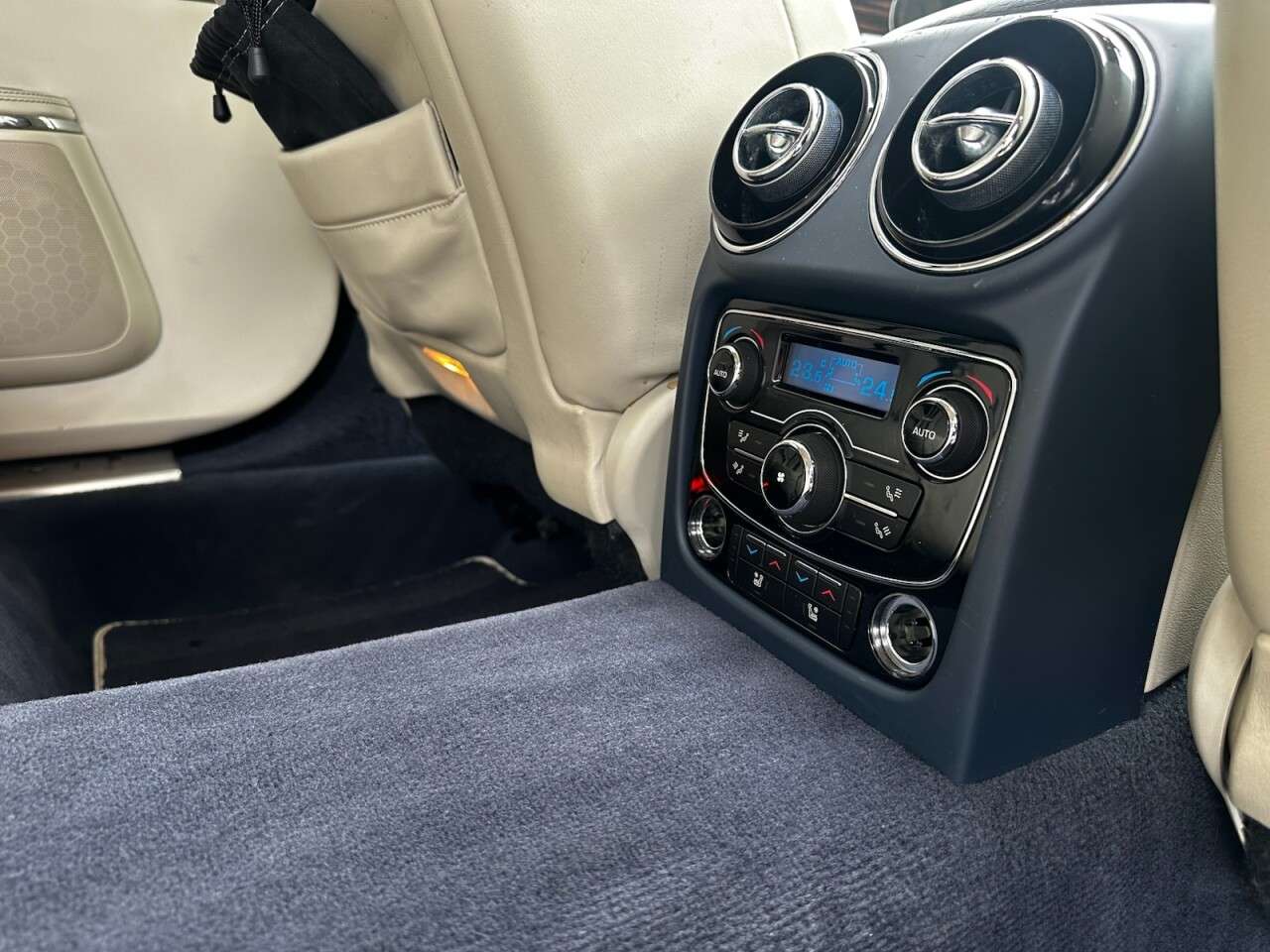2012 JAGUAR XJ 2012 JAGUAR XJ