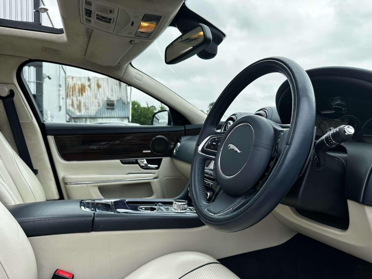 2012 JAGUAR XJ 2012 JAGUAR XJ