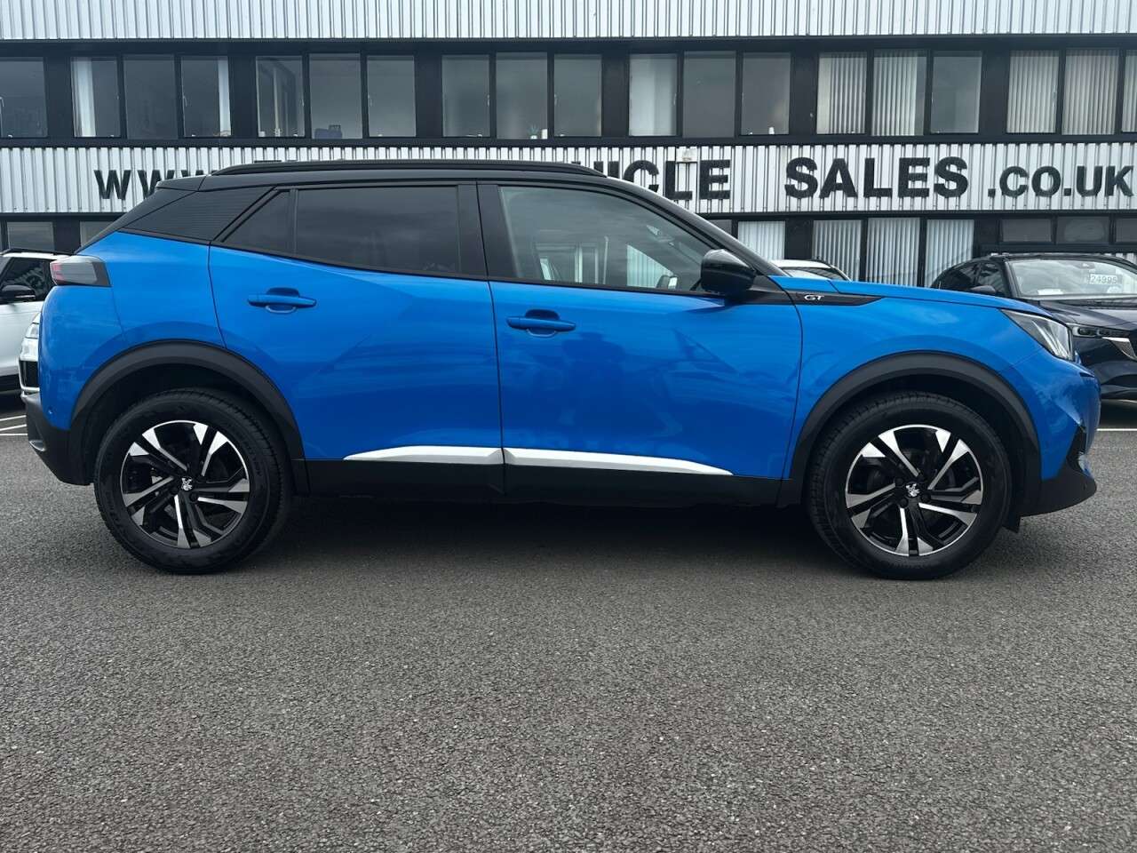 A 2022 PEUGEOT 2008 1.2 PureTech GT SUV 5dr Petrol EAT Euro 6 (s/s) (130 ps) FULL SERVICE HISTO A 2022 PEUGEOT 2008 1.2 PureTech GT SUV 5dr Petrol EAT Euro 6 (s/s) (130 ps) FULL SERVICE HISTO