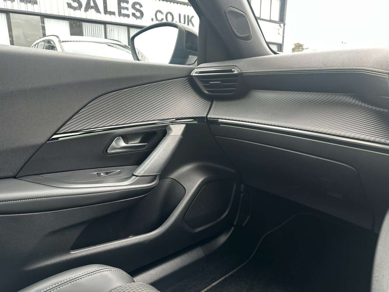 2022 PEUGEOT 2008 2022 PEUGEOT 2008
