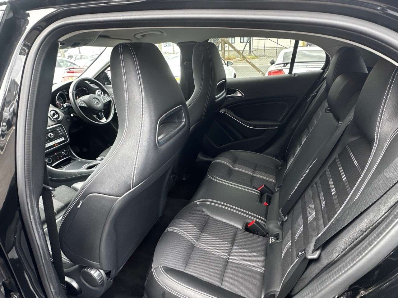 2020 MERCEDES-BENZ 180 2020 MERCEDES-BENZ 180