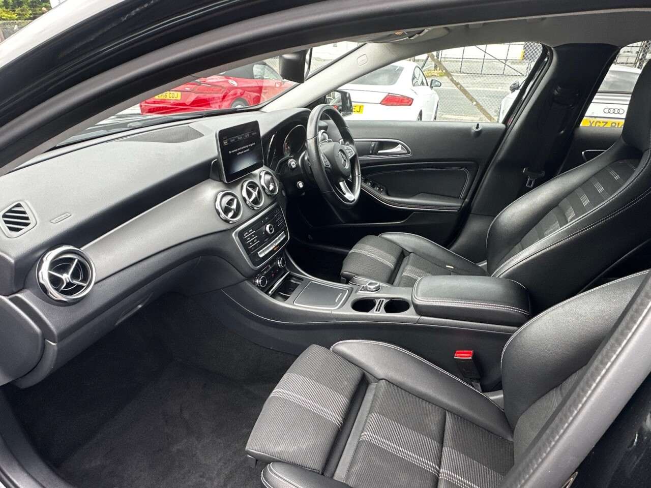 2020 MERCEDES-BENZ 180 2020 MERCEDES-BENZ 180
