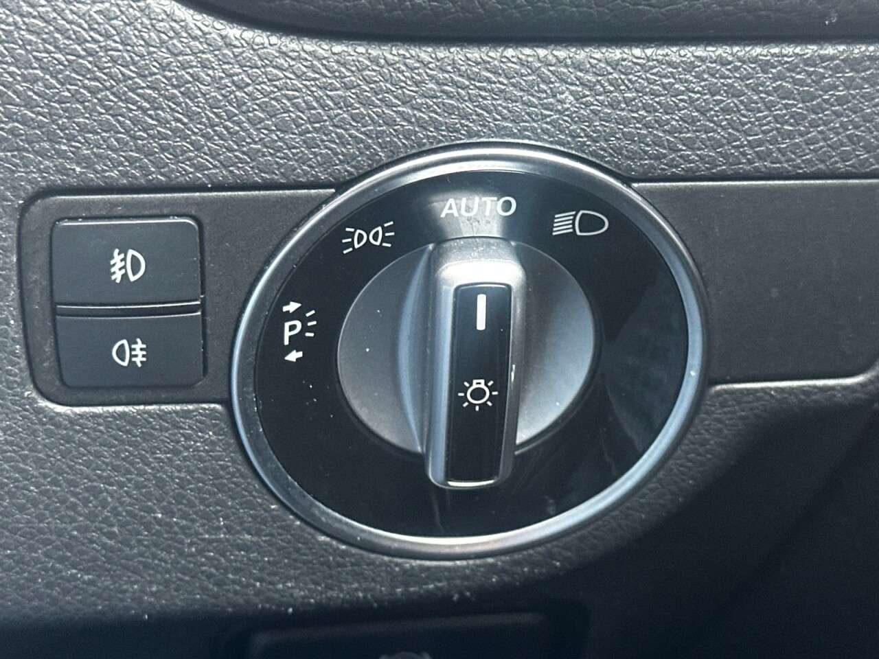 2020 MERCEDES-BENZ 180 2020 MERCEDES-BENZ 180