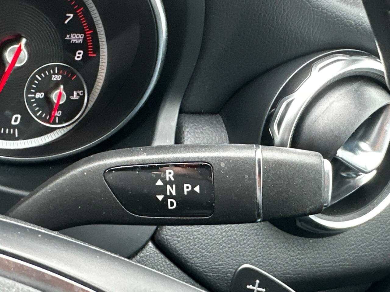 2020 MERCEDES-BENZ 180 2020 MERCEDES-BENZ 180