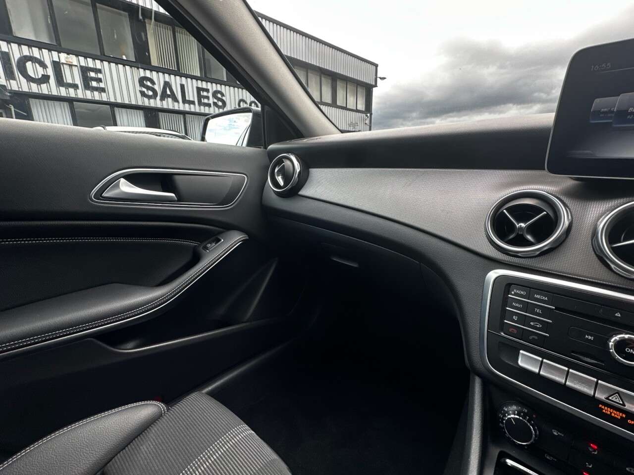 2020 MERCEDES-BENZ 180 2020 MERCEDES-BENZ 180