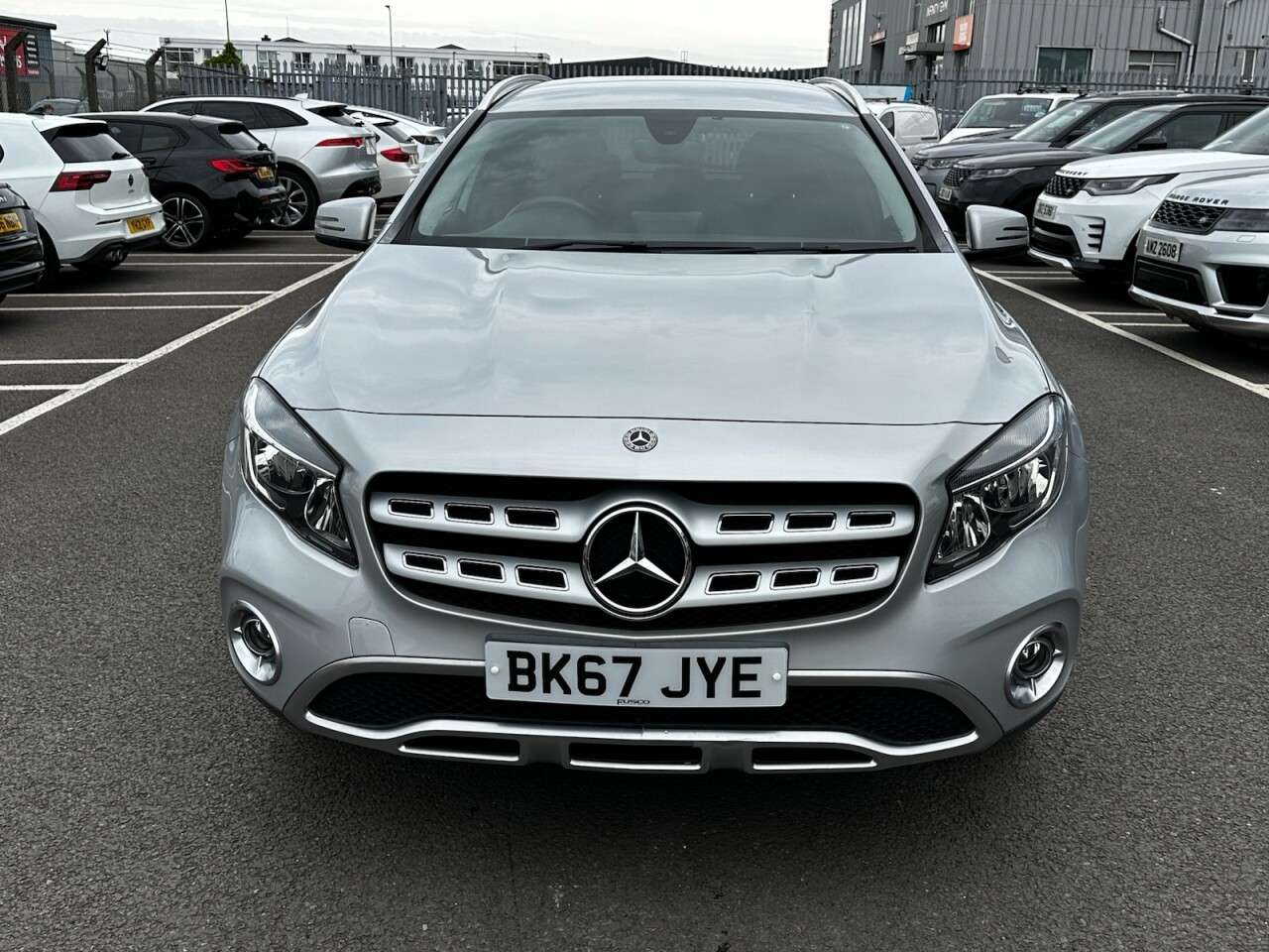 2017 MERCEDES-BENZ 180 2017 MERCEDES-BENZ 180