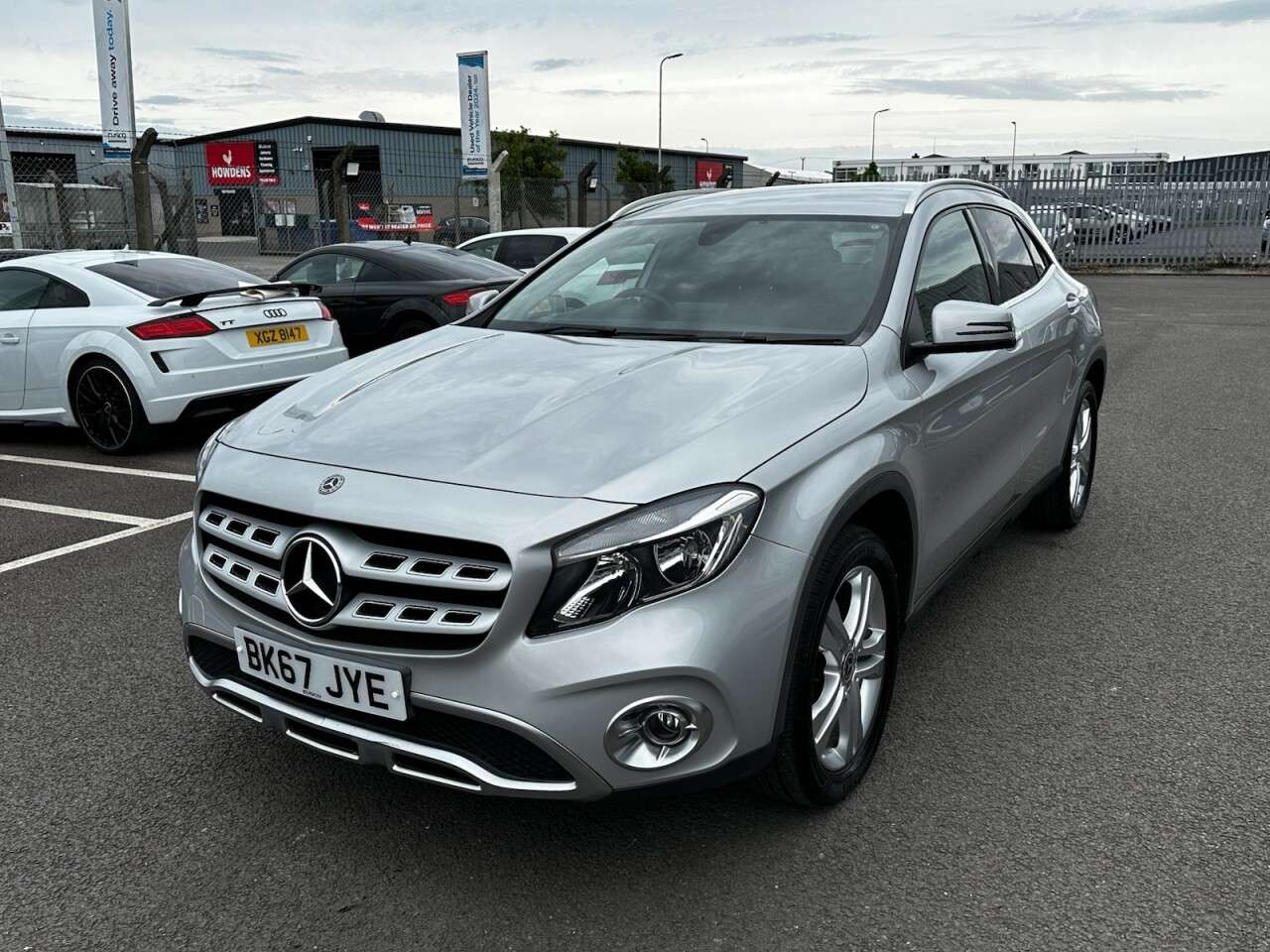 2017 MERCEDES-BENZ 180 2017 MERCEDES-BENZ 180