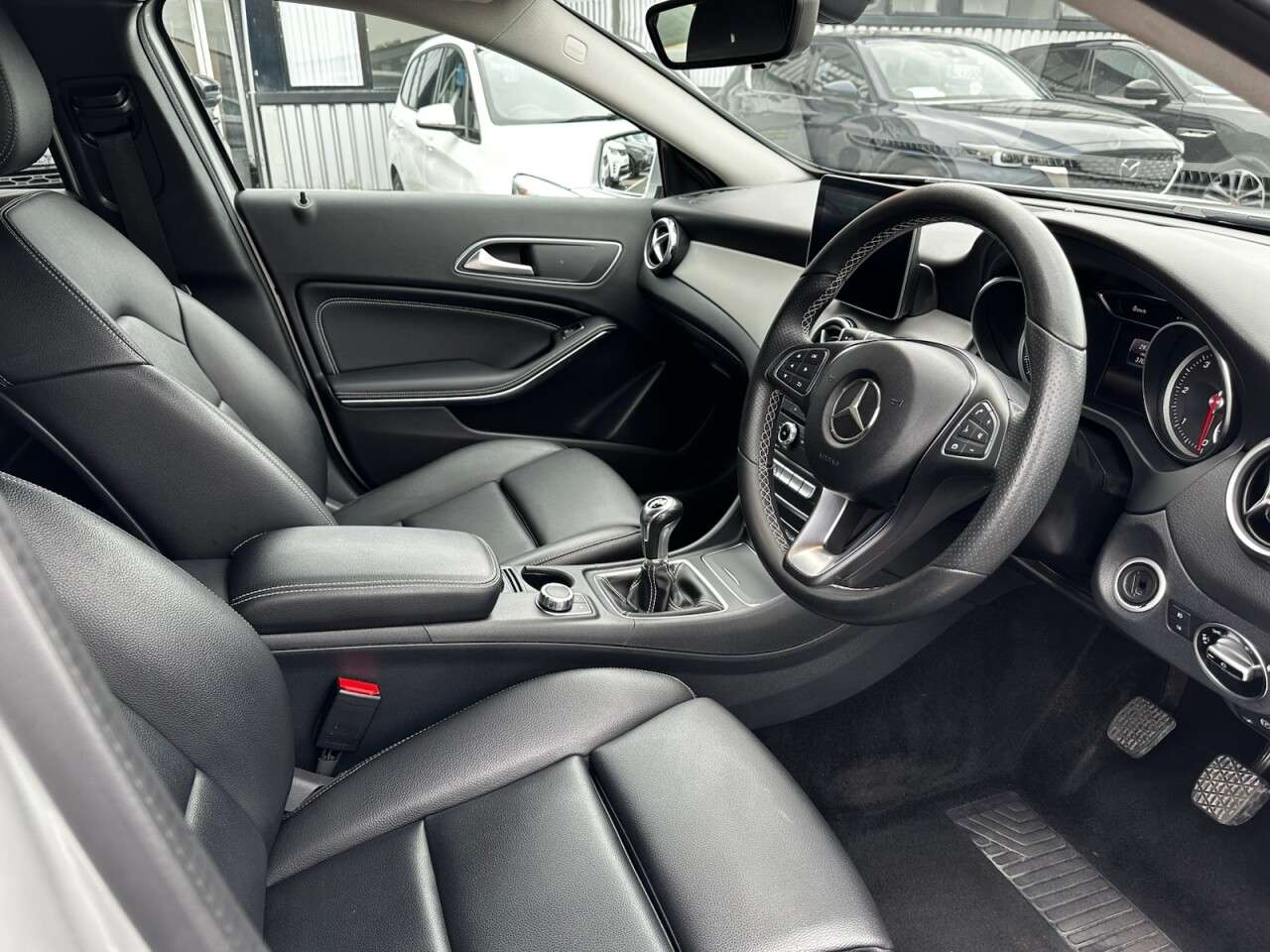 2017 MERCEDES-BENZ 180 2017 MERCEDES-BENZ 180