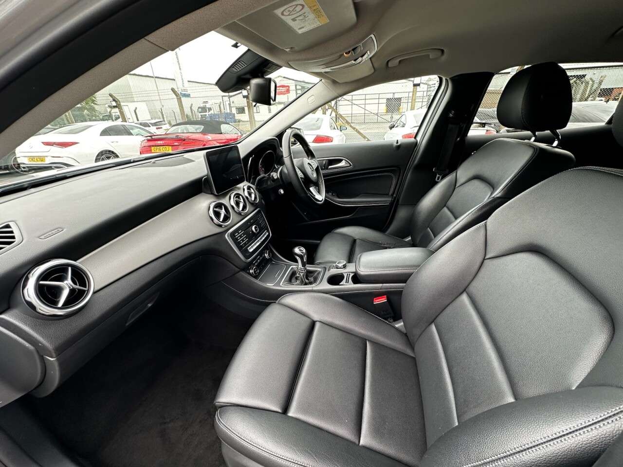 2017 MERCEDES-BENZ 180 2017 MERCEDES-BENZ 180
